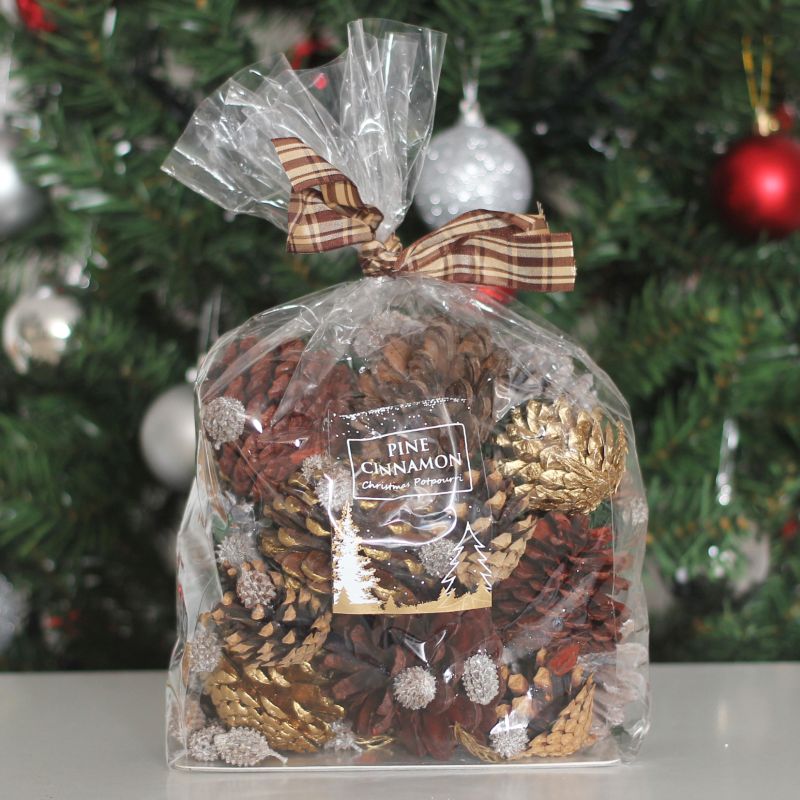 Festive Exotics Pine & Cinnamon Potpourri In A Bag - Tartan Ribbon